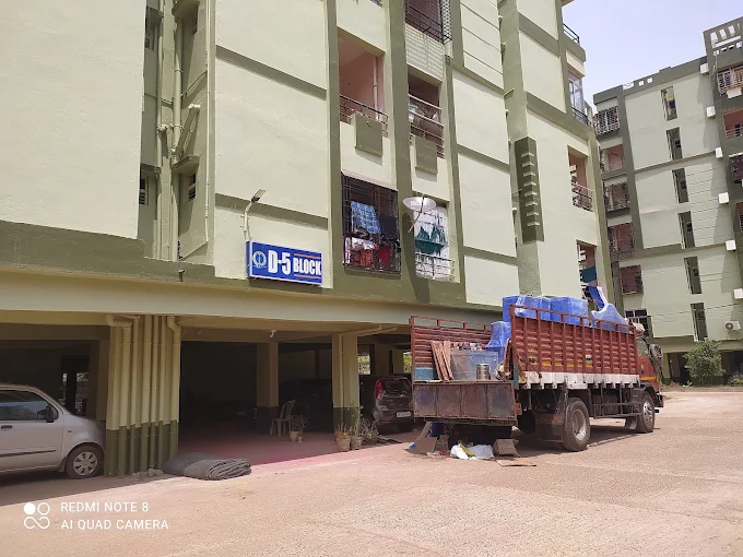 Expert packing and safe transportation of household goods by Speedline Movers in Berhampur
